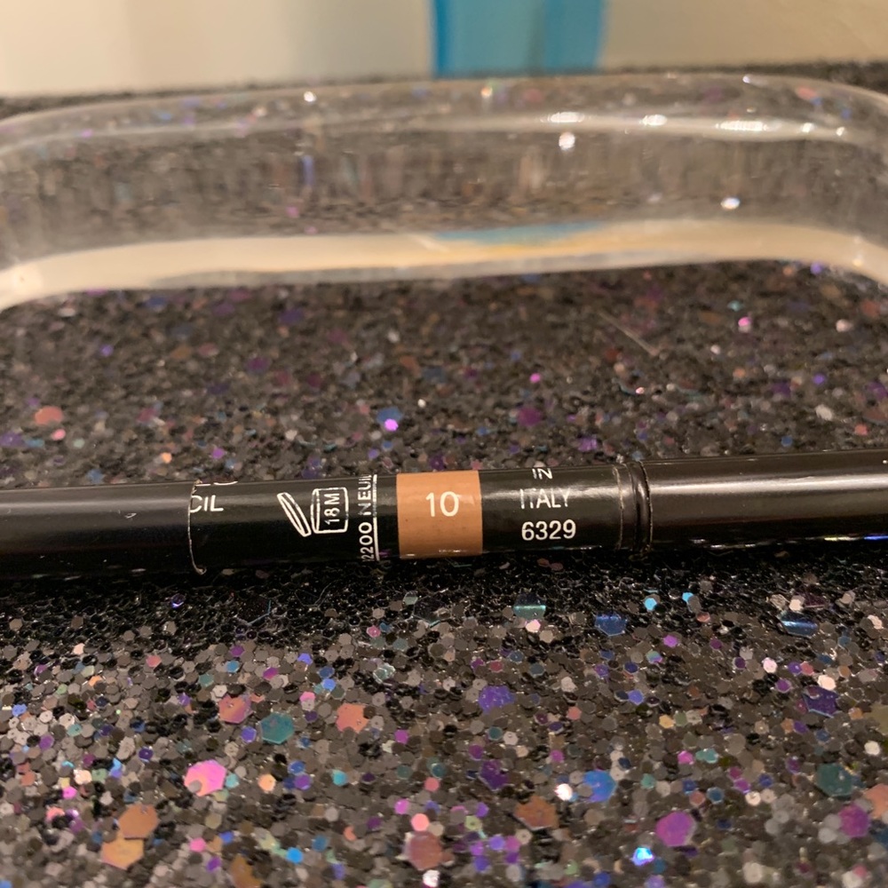 Chanel eyebrow pencil